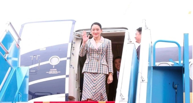 Thai PM arrives in Hanoi for official visit to Vietnam